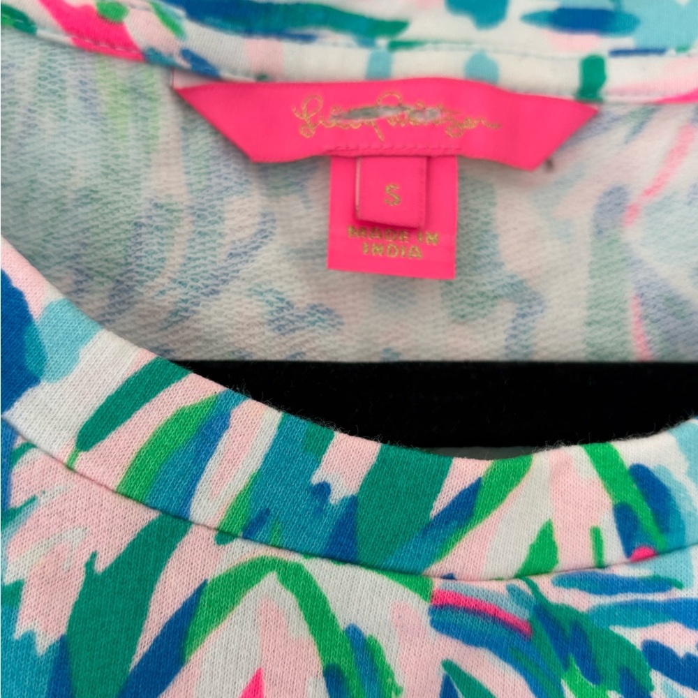 Lilly Pulitzer NWOT Jasen Sweatshirt Multicolor‎ Tropical Print - Picture 3 of 3